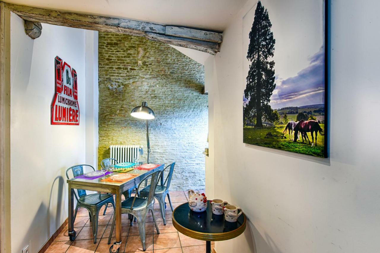 Les Gites Du Douet Du Houlle Courcy  ภายนอก รูปภาพ