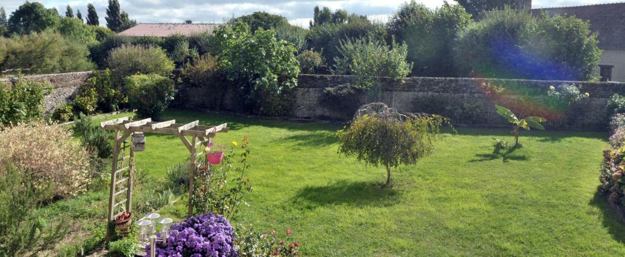 Les Gites Du Douet Du Houlle Courcy  ภายนอก รูปภาพ